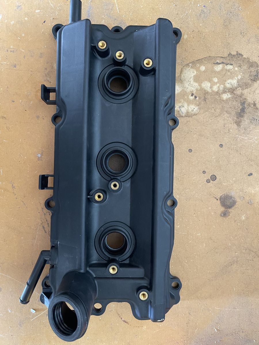 Valve Cover Assembly & Rocker Cover Gasket