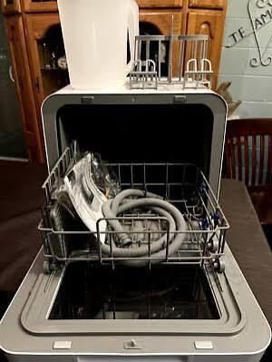 New - Farberware 21 in. Front Control Portable Countertop Dishwasher in White $180 OBO