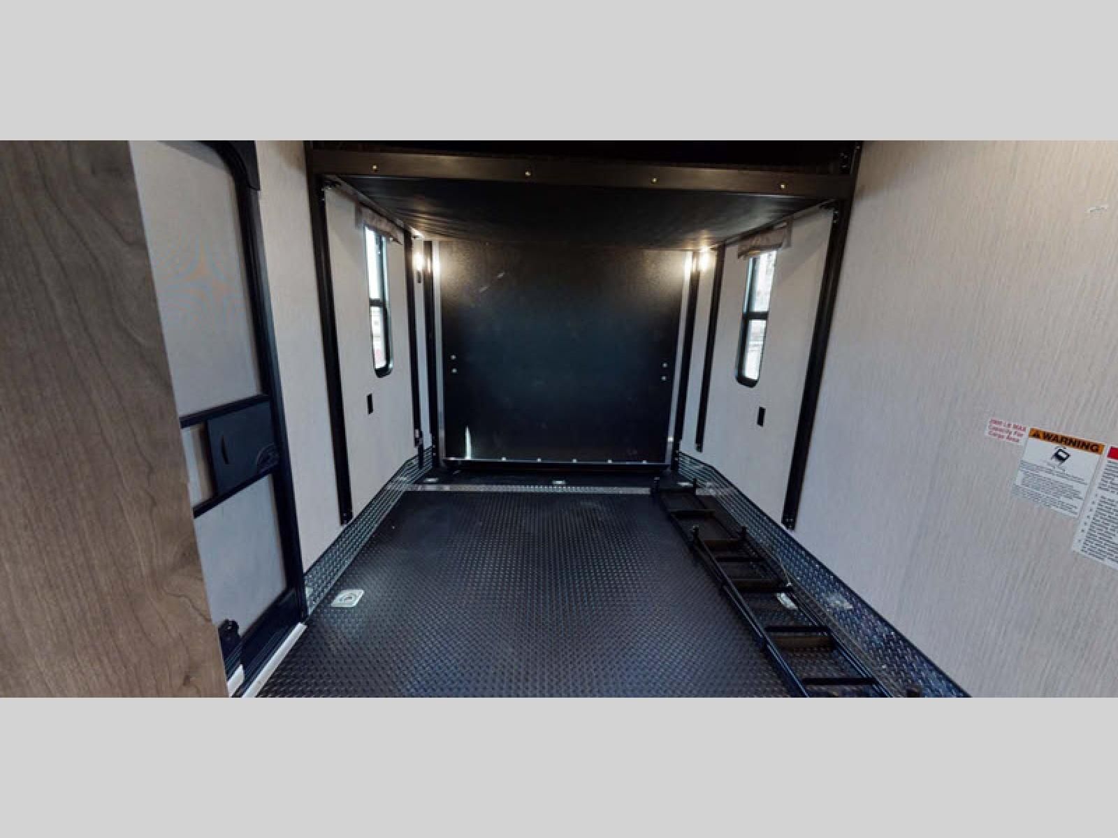 Main image 4