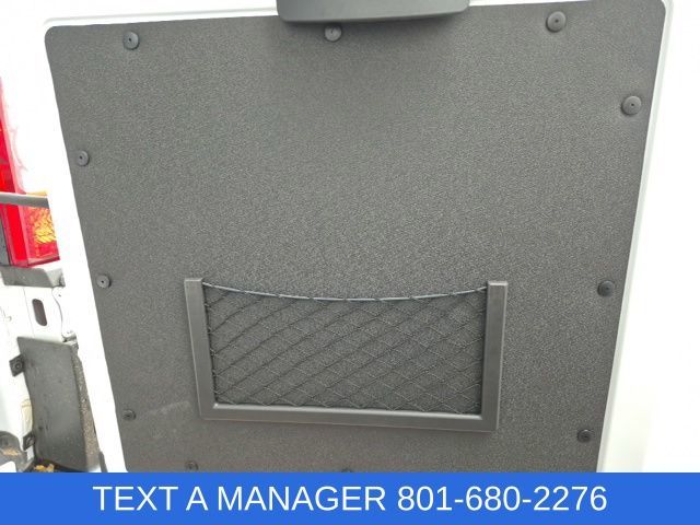 Main image 10