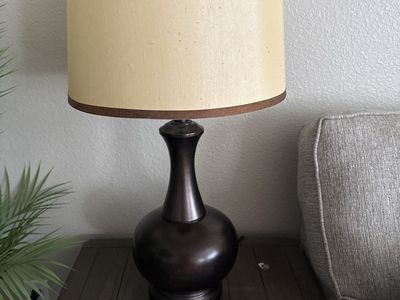 Vintage Bronze Table Lamp with Cream Shade - Classic Home Decor Lighting