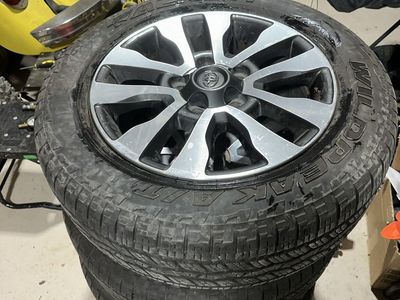 265/60/20 Falken Wildpeak + Toyota wheels