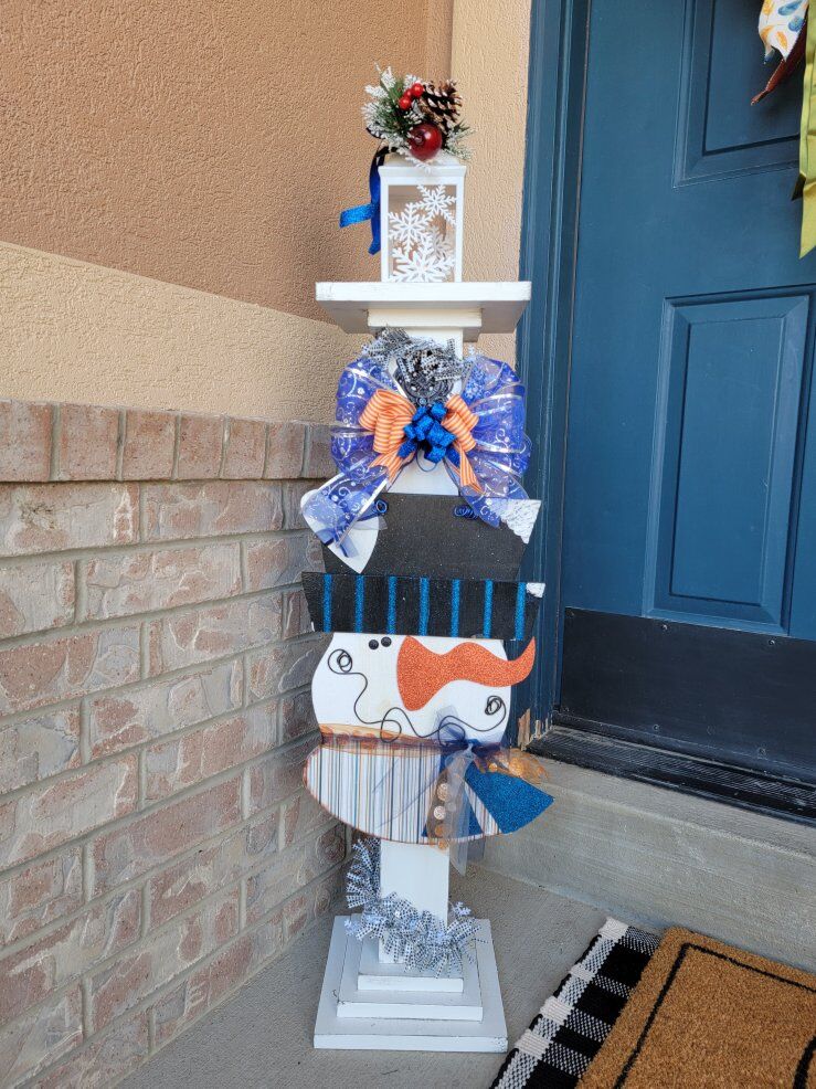 WINTER Entryway/Porch Welcome Post