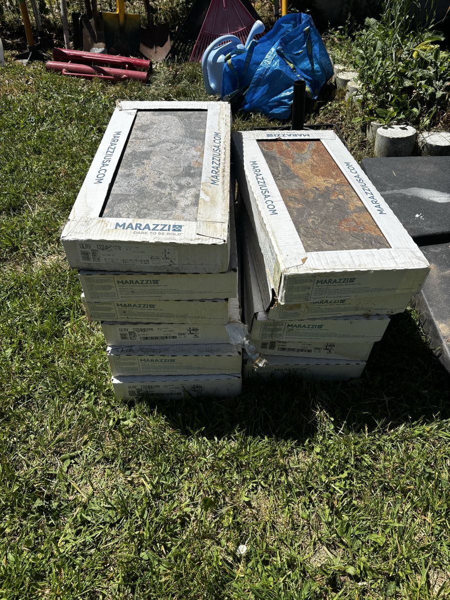 Stone floor tile