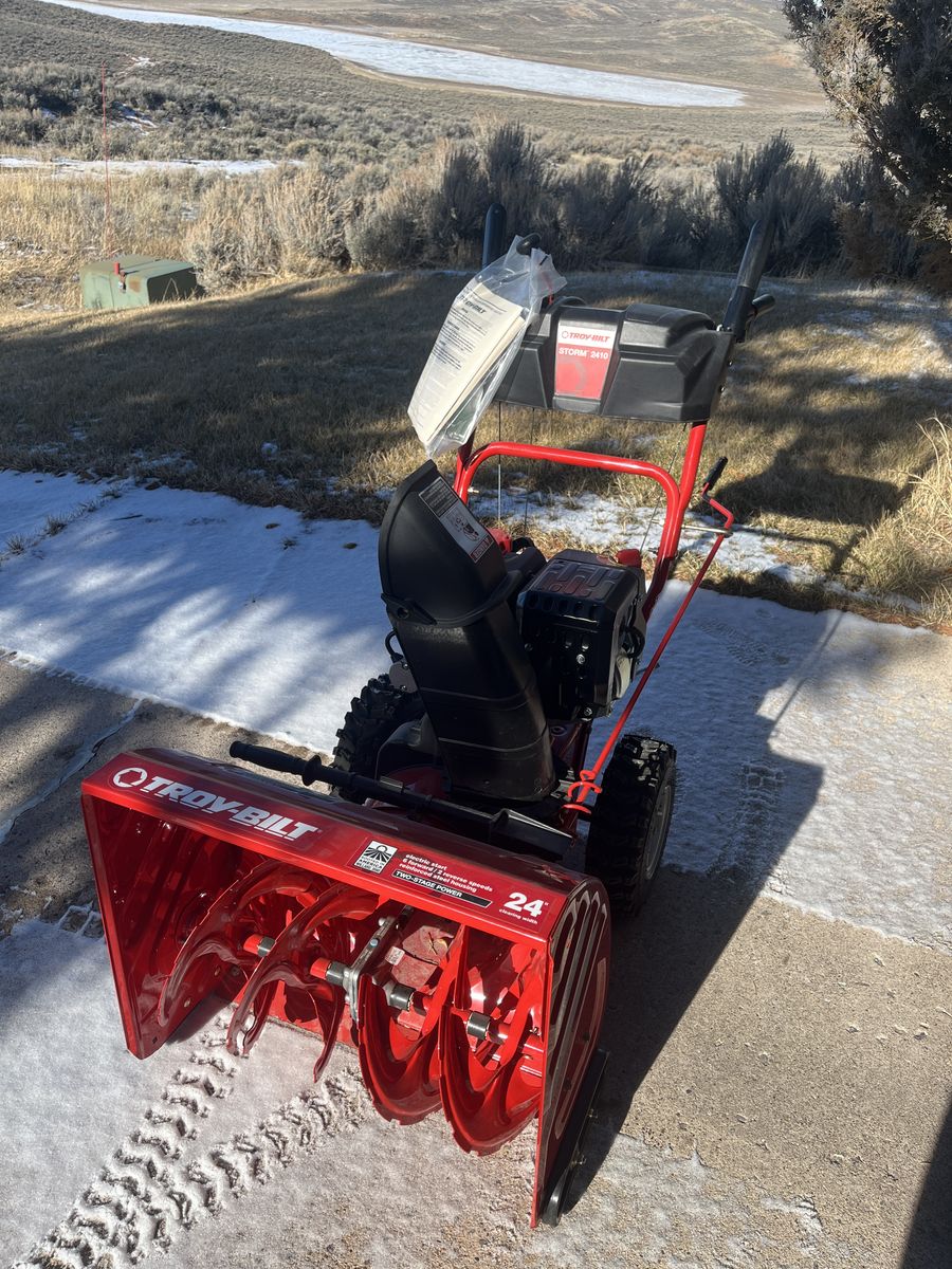 NEW Snow Blower