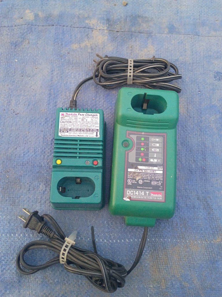 Makita DC1414 T and DC9100 Battery Chargers Lot