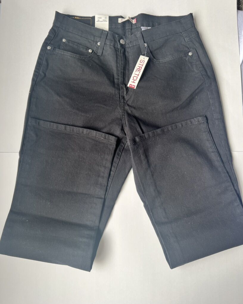 Levi’s Size 16M/16W Women’s Black Bootcut Pants – Relaxed, Stretchy, Brand New