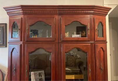 Entertainment Display cabinet