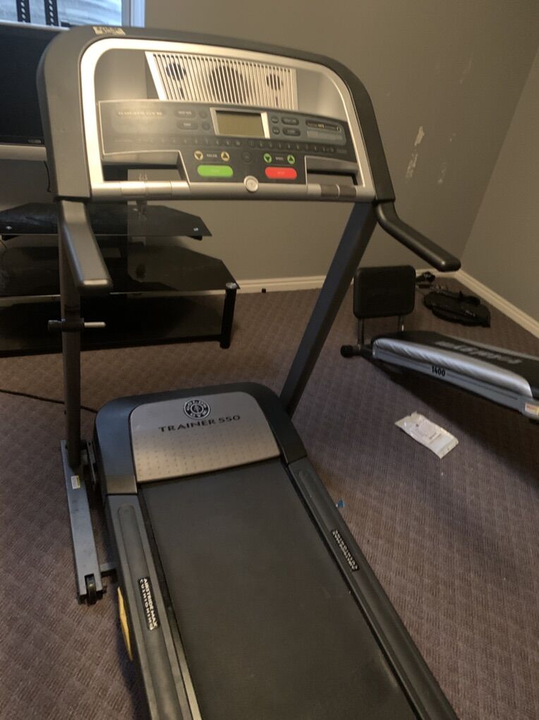 Golds, Gym, Treadmill