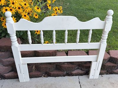 White Headboard - Wood, single bed.