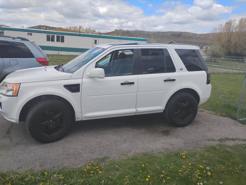 2011 Land Rover LR2 