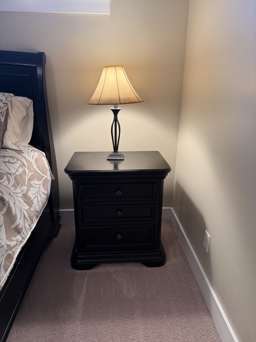 Main image 3