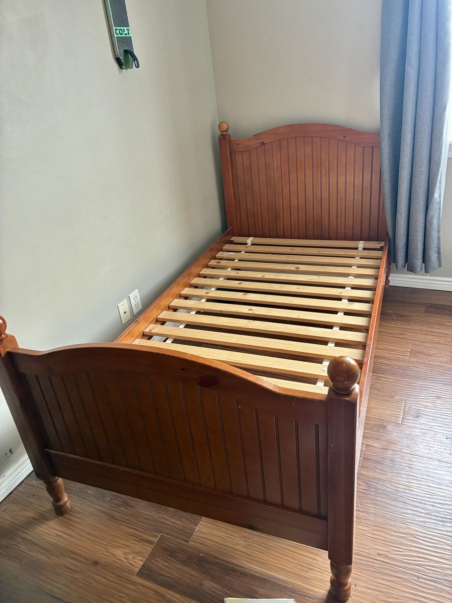 Pottery Barn Twin Size Catalina Bed Frame