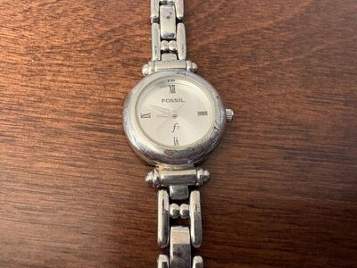 Silver Tone Fossil F2 Watch W/ Metal Band