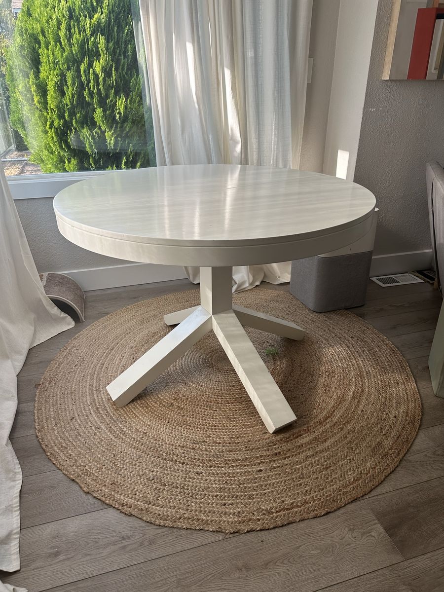 Modern White Round Dining Table
