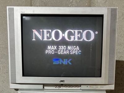 JVC AV-27F703 CRT TV 27-inch Flat Screen Television Retro Gaming with Remote