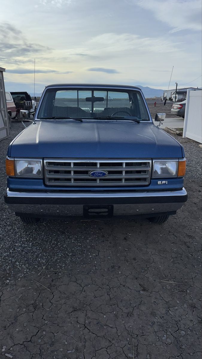 1988 Ford F-150 XLT