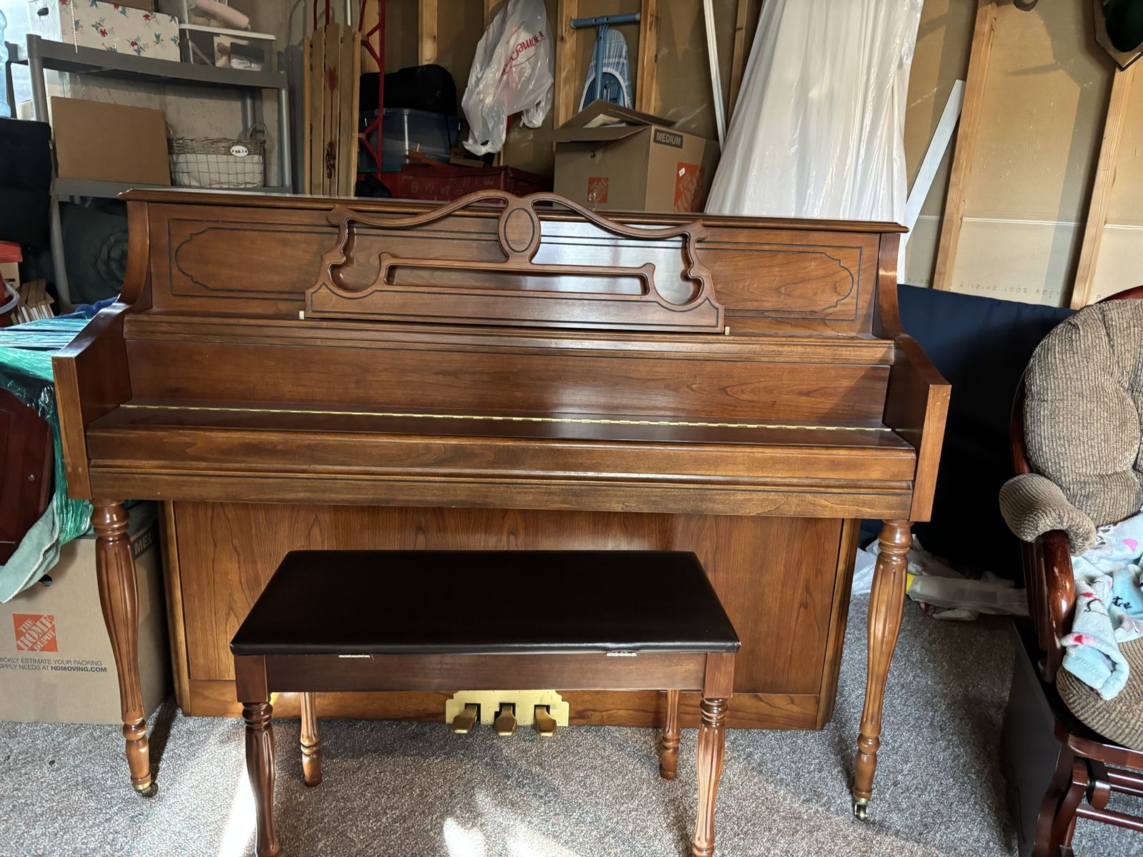 Samick SU-143TS Upright Piano - Cherry Finish with Bench