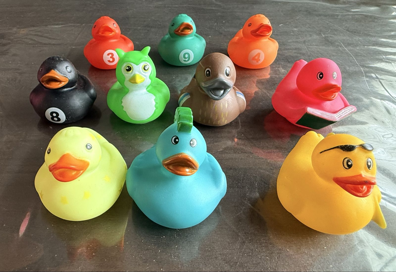 A set Of 10 Rubber Ducks
