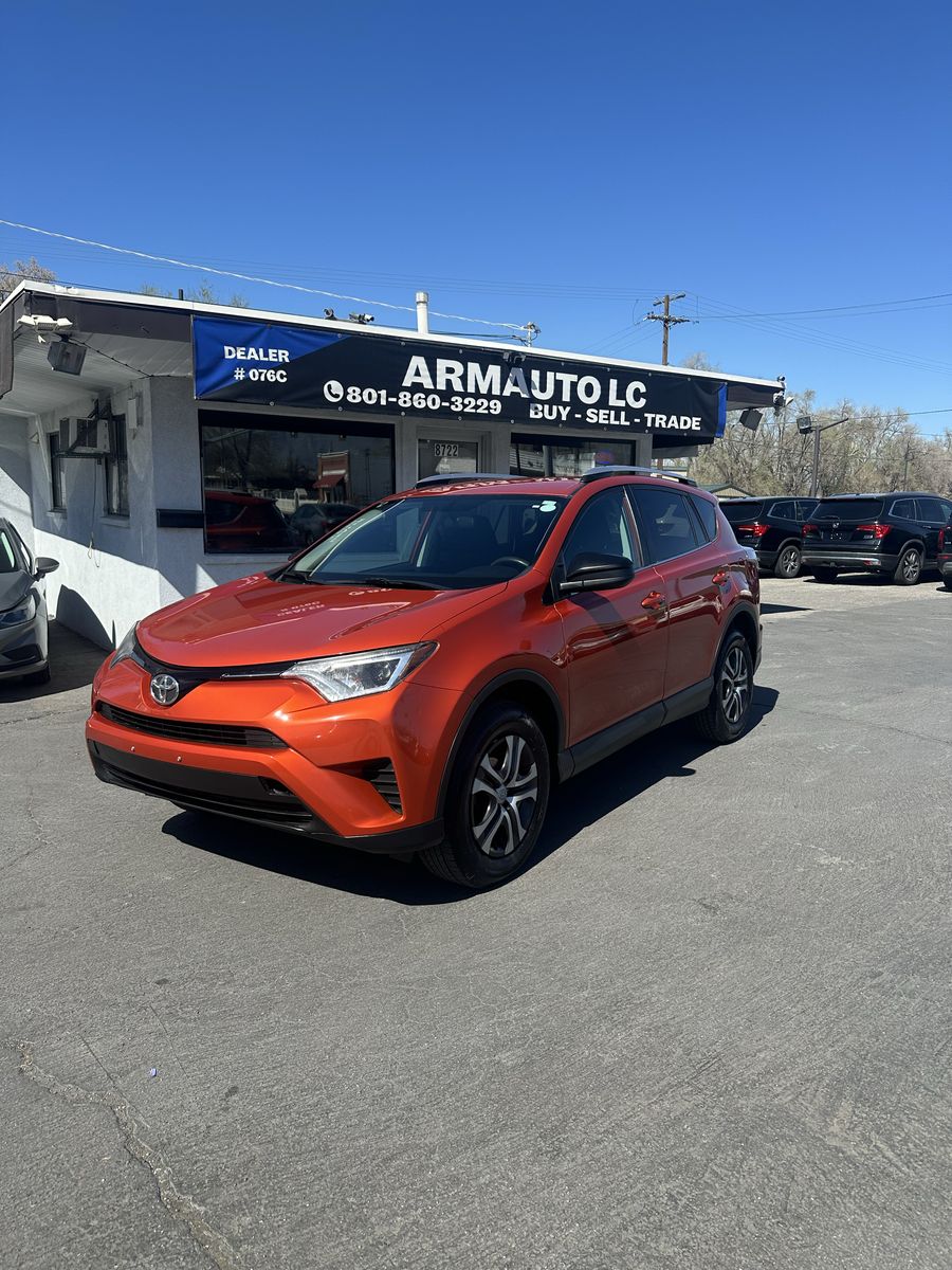2016 TOYOTA RAV4 LE