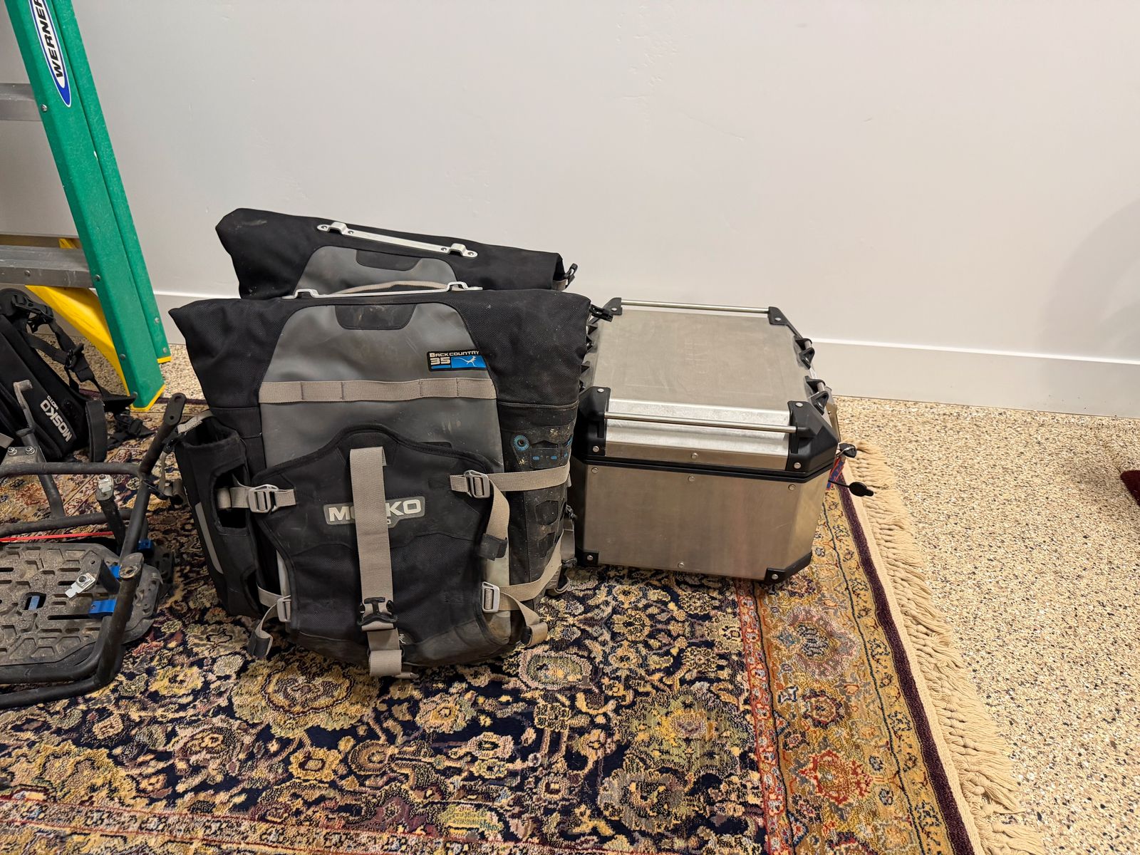 Main image 11