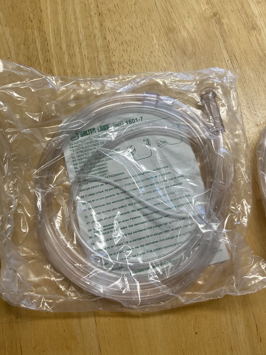 Salter Labs 1601-7 Infant Nasal Cannula with 7-Foot Supply Tube