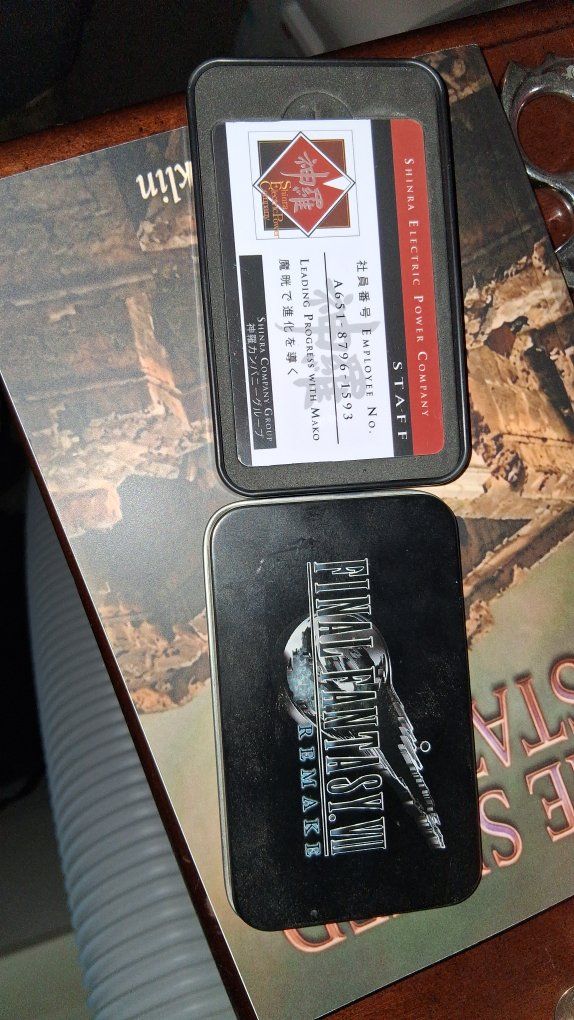 Final Fantasy VII Remake Shinra Electric Power Company Employee ID Badge & Tin