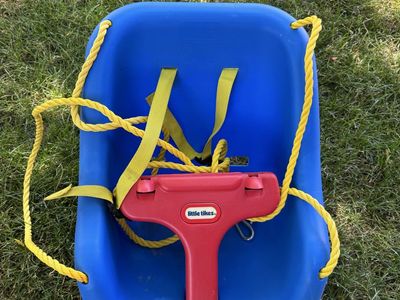 Little Tikes Baby Swing (Blue)
