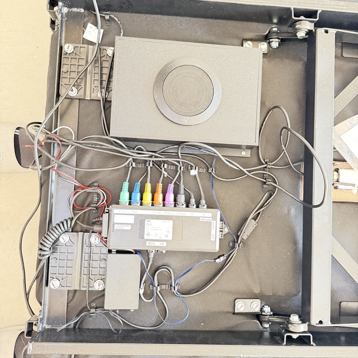 Main image 7