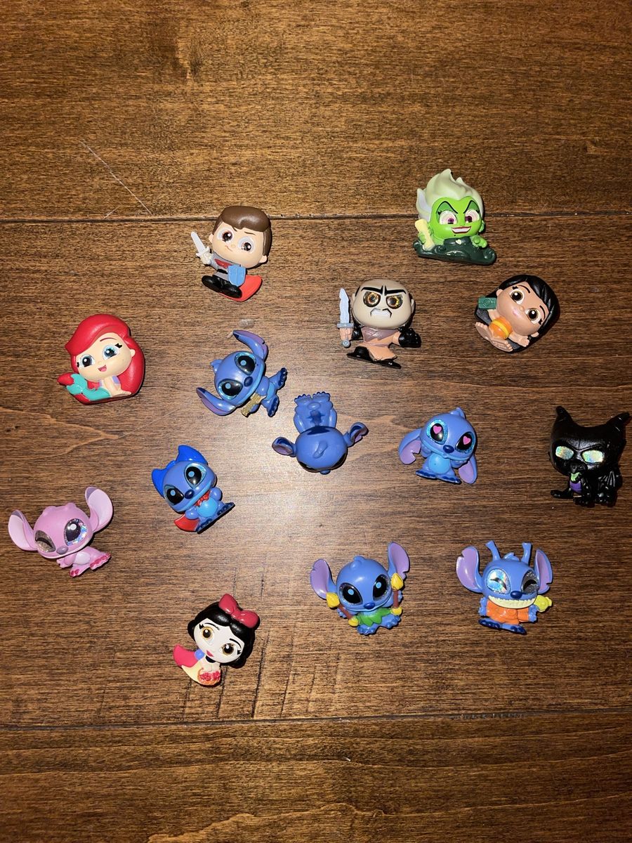 Disney Doorables Lot of 14