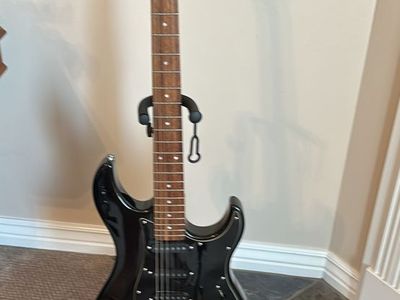 Yamaha EG112C2 Electric Guitar Black with Gig Bag and Accessories