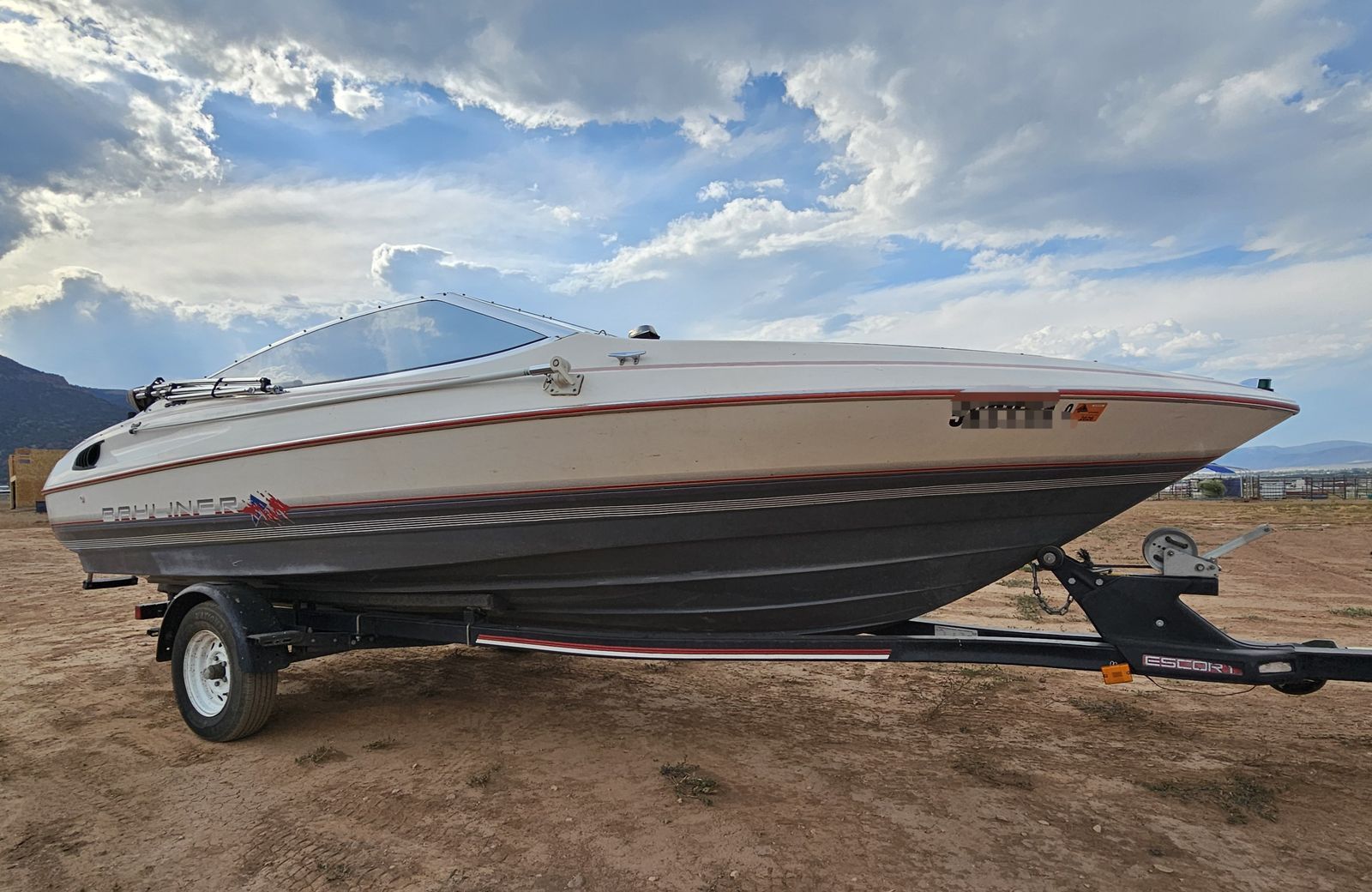 1990 Bayliner Capri 18'