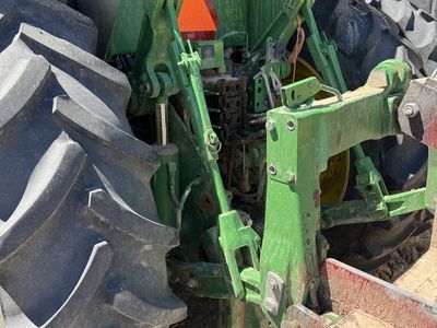 2014 John Deere 8245R