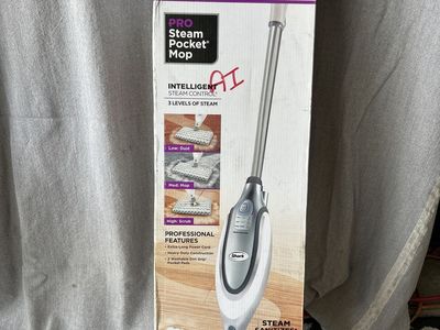 New Shark Pro Steam Pocket Mop with Intelligent Steam Control Open Box