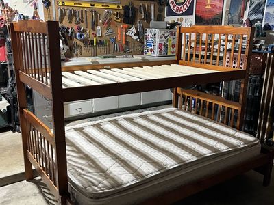Kids bunk bed