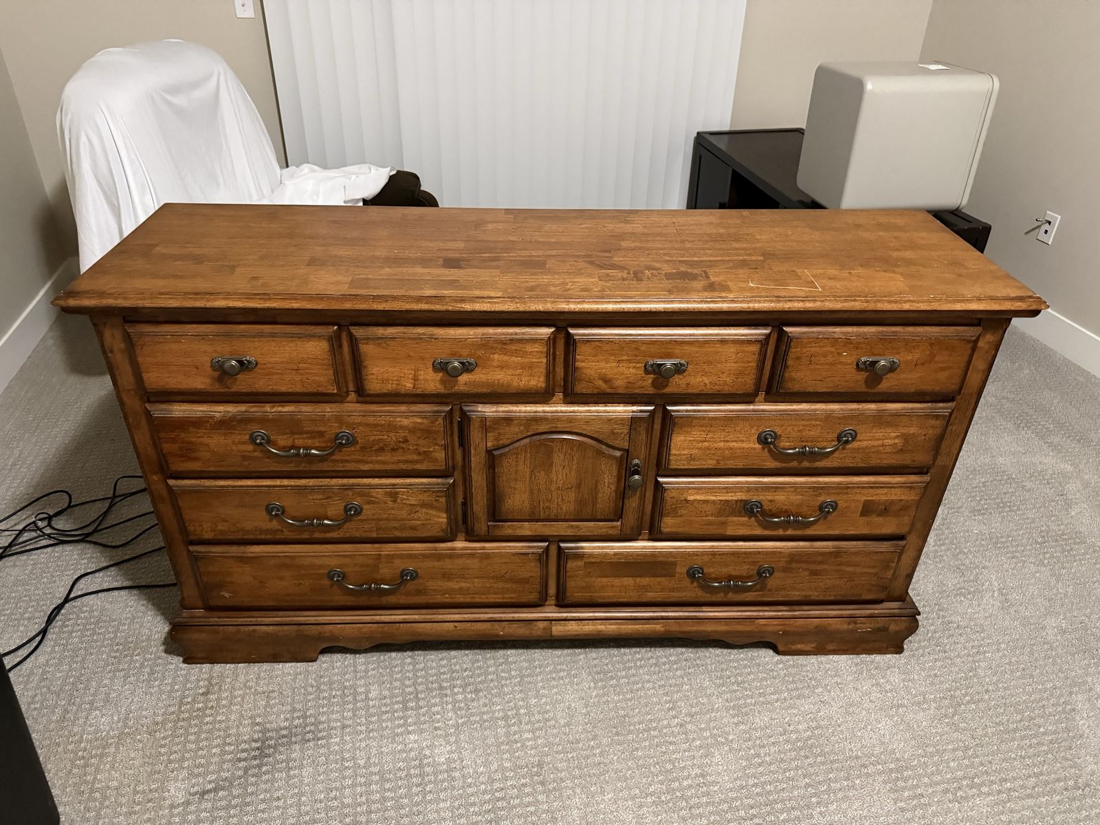 Dresser
