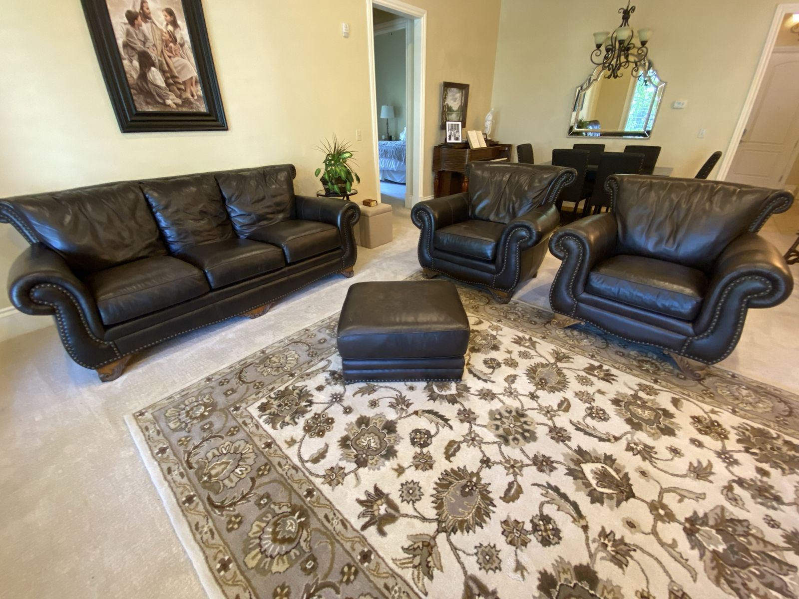 Leather Preston Hill Living Room Set