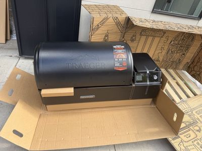 Traeger Ironwood XL Wood Pellet Grill & Smoker - New, Unassembled, Includes >$200 of Accessories