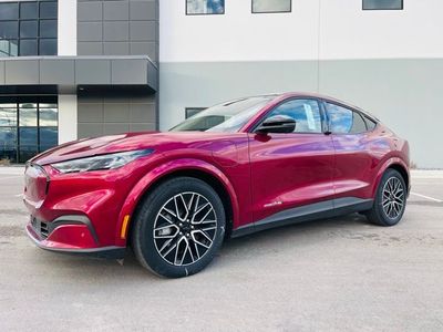 2025 Ford Mustang Mach-E Premium