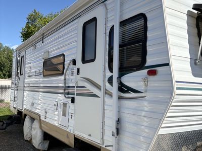 2004 Komfort 25TQS Trailer