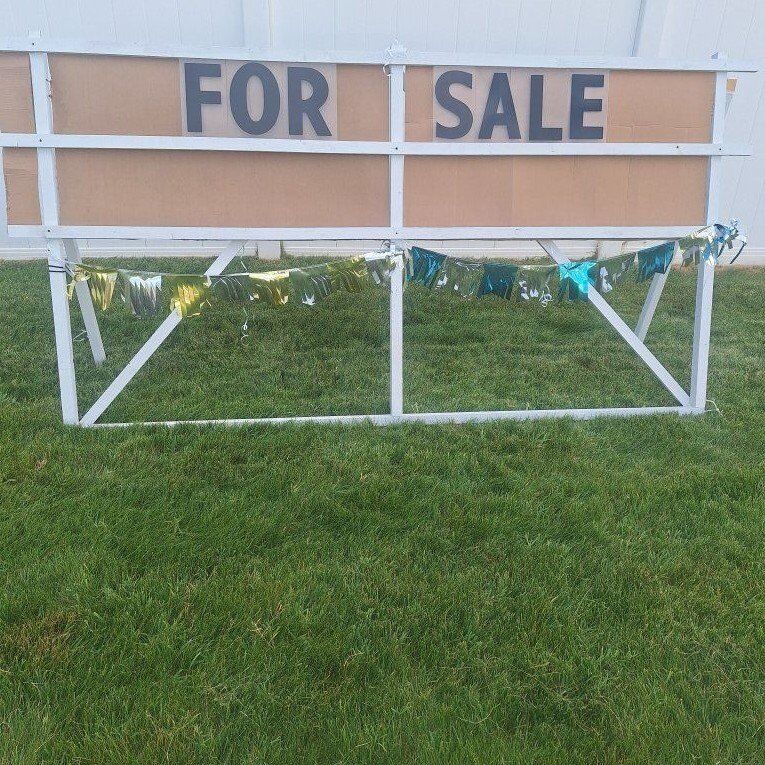 Marquee and alphabet letters