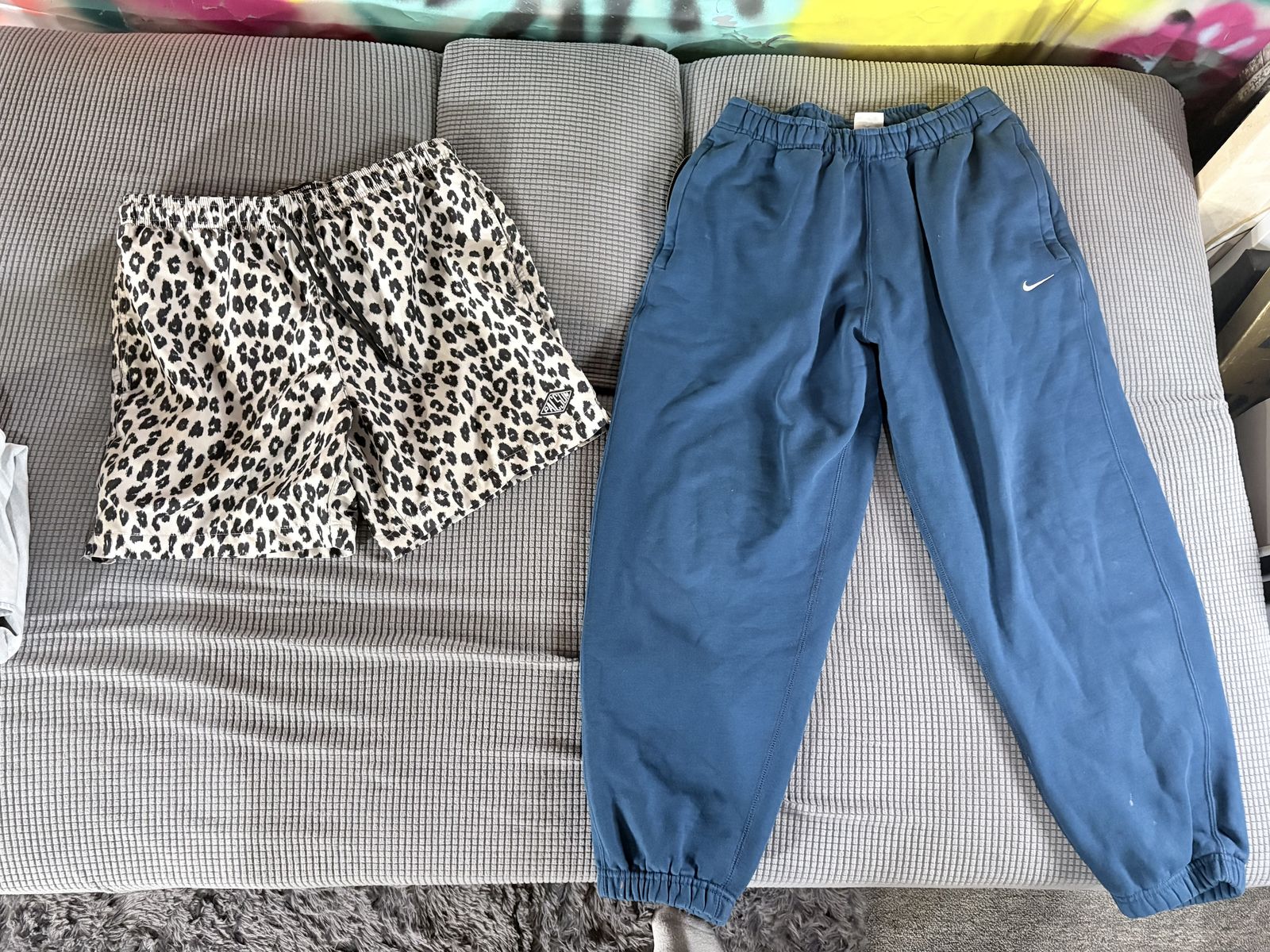 Men’s Medium Swimsuit, Sweats, 2 shirts