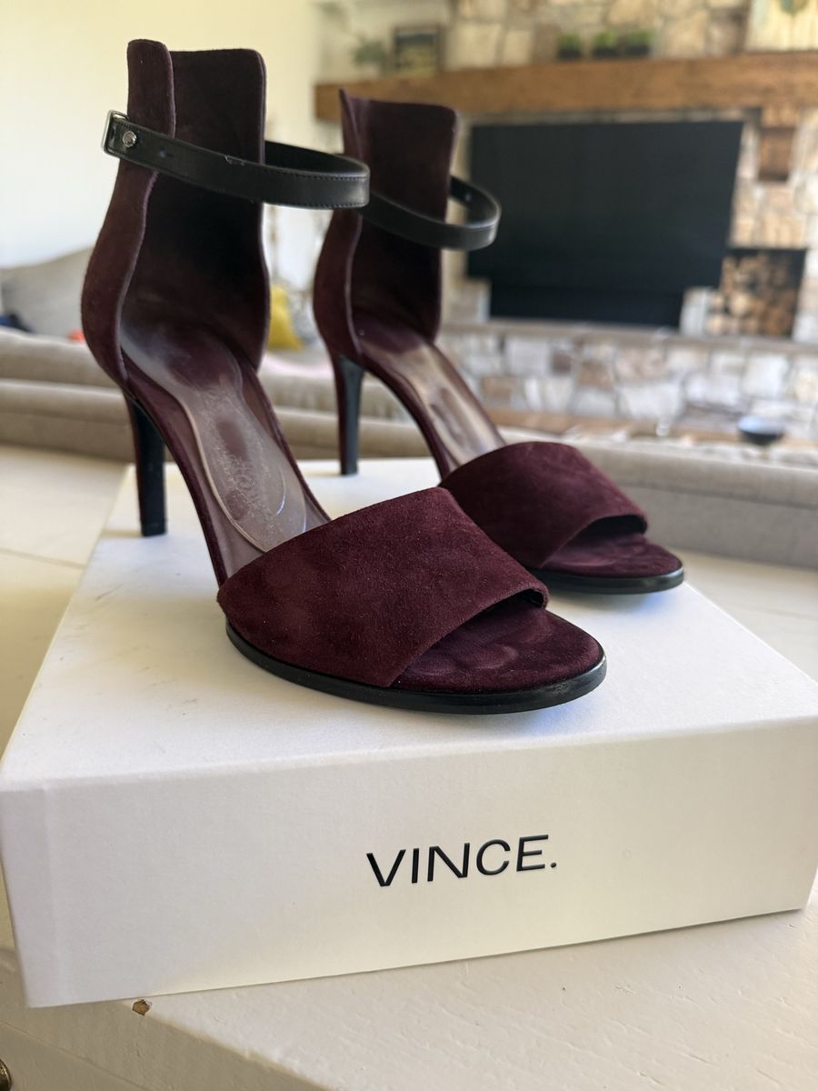Vince Women's Suede Ankle Strap Open Toe Heels, Fig/Blk, Size 7.5 - Heel 3.5
