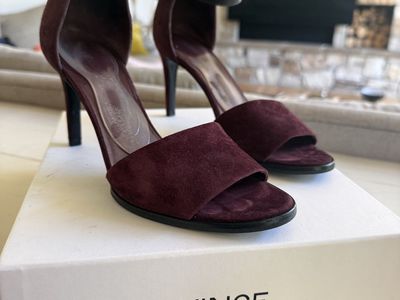 Vince Women's Suede Ankle Strap Open Toe Heels, Fig/Blk, Size 7.5 - Heel 3.5