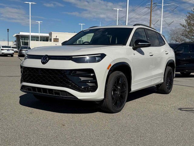 2026 Volkswagen Tiguan SE R-Line Black 4Motion