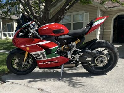 Ducati Panigale V2 Bayliss