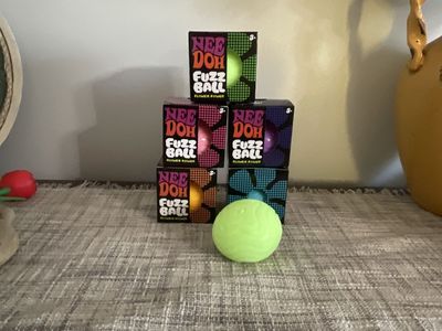 Needoh Fuzz Ball Flower Power Dupe Fidget Stress Sensory Toy