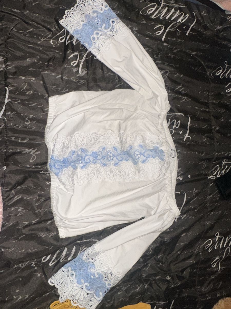 Express White & Blue Off-the-Shoulder Lace Trim Top Women's Size M