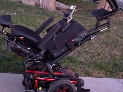 Quatum Edge 3 I Level Power Chair