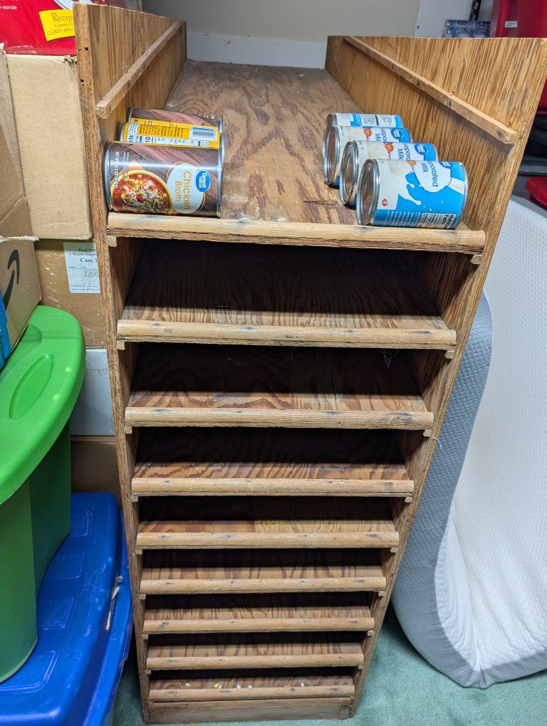 Canned food organizer